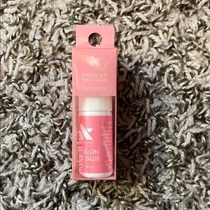 Press-On Nail Glue